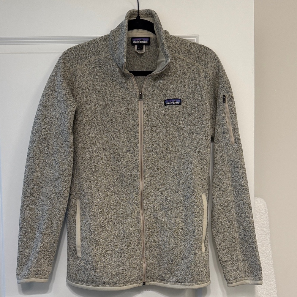 Patagonia Women’s Heathered Gray Zip-Up Jacket. Size L